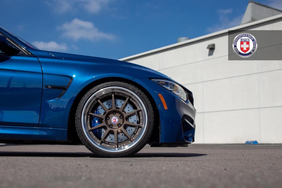 Детали экстерьера BMW M3 Sedan on HRE Wheels (C103) 2019 года  (фото 7 из 9)